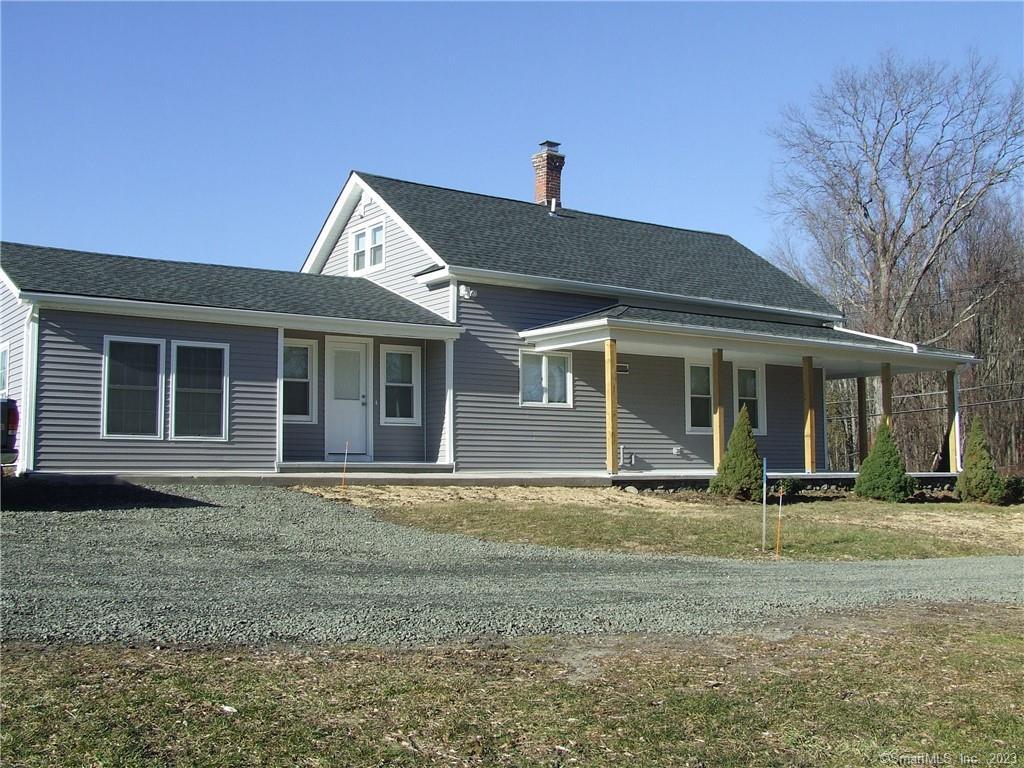 Bunker Hill Road, Watertown, Connecticut - 3 Bedrooms  
2 Bathrooms  
5 Rooms - 