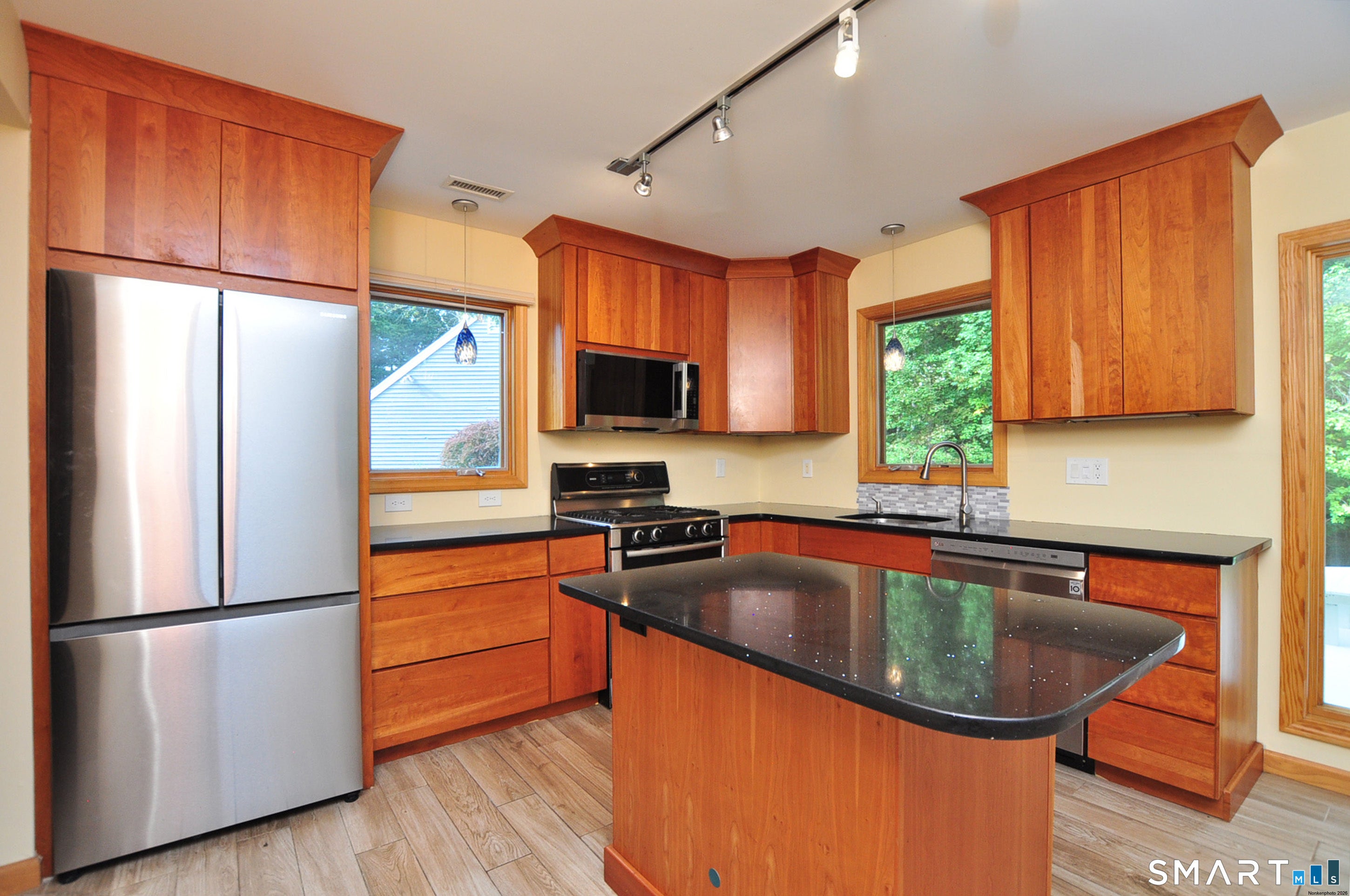 6 Tamarack Lane 6
