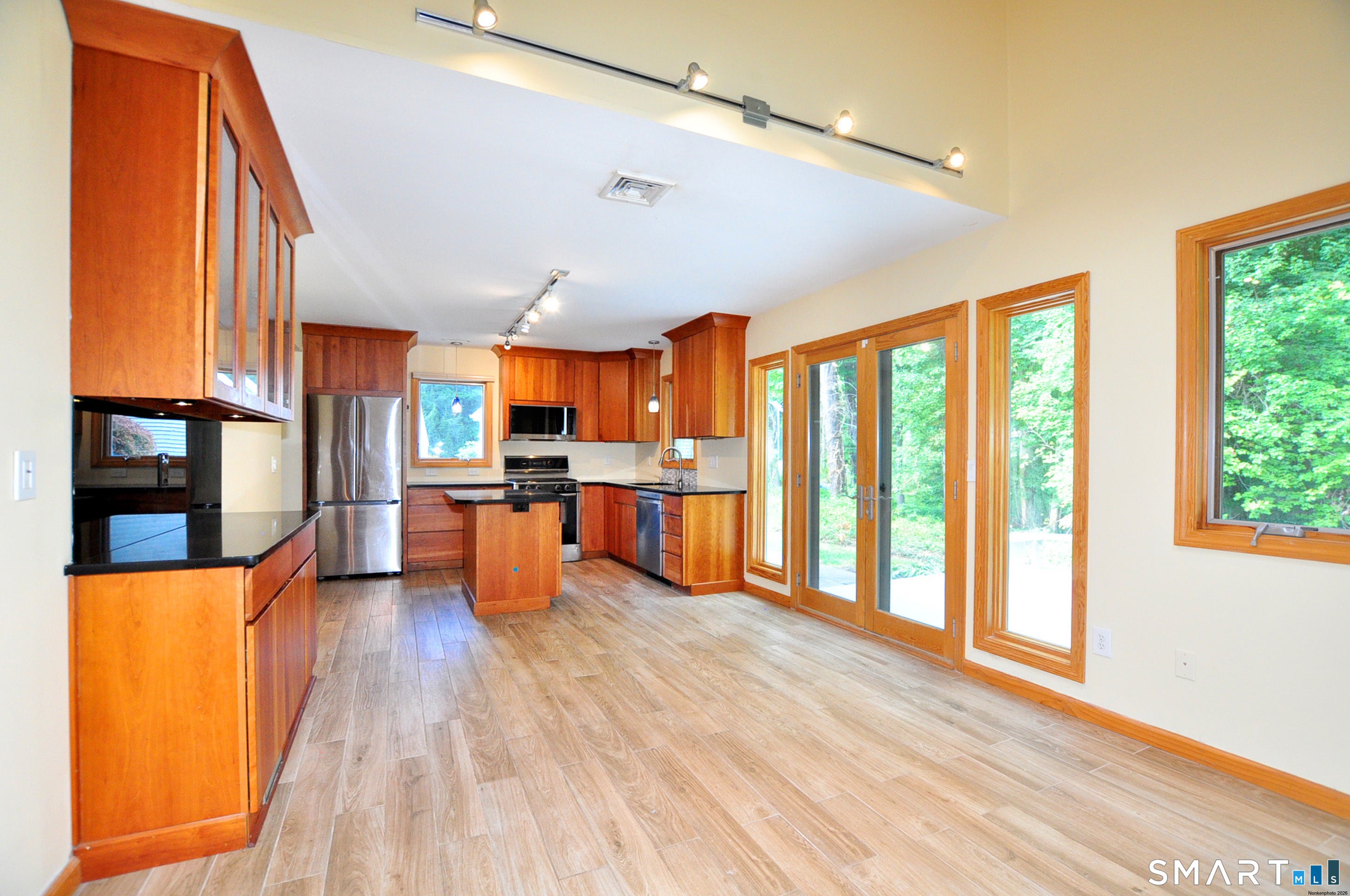 6 Tamarack Lane 6