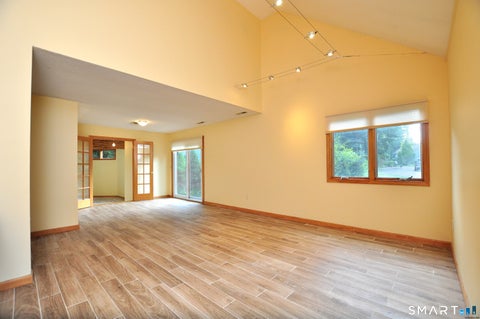 Tiny photo for 6 Tamarack Lane #6, Simsbury, CT 06070 (MLS # 24208846)