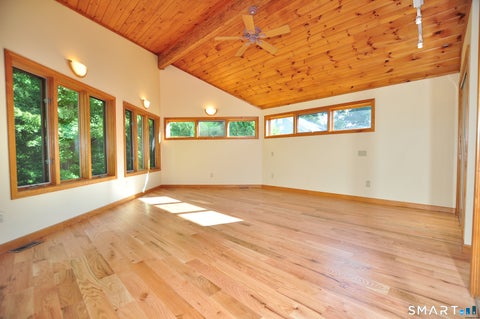 Tiny photo for 6 Tamarack Lane #6, Simsbury, CT 06070 (MLS # 24208846)