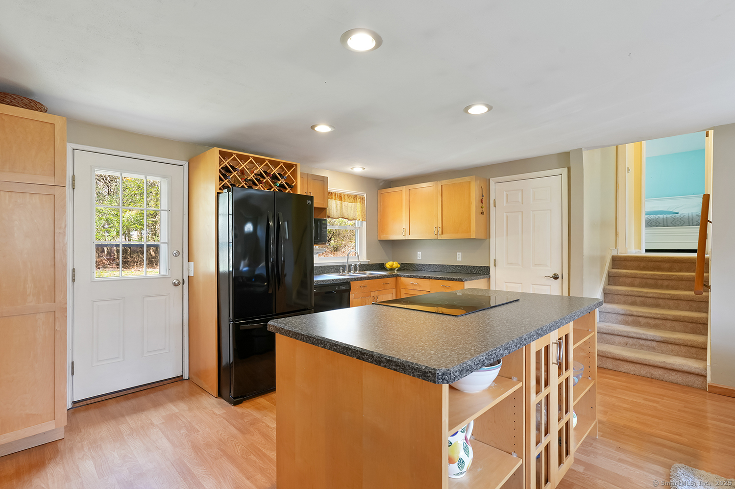 12 Green Knolls Lane, Newtown, Connecticut image 6