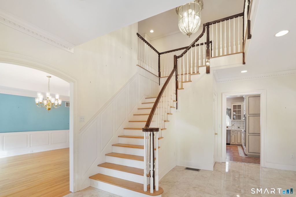 Photo of 40 Puritan Road, Trumbull, CT 06611 (MLS # 24147044)