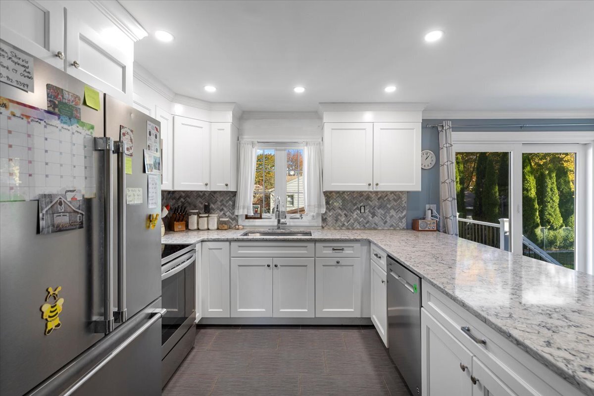 255 Maplewood Avenue