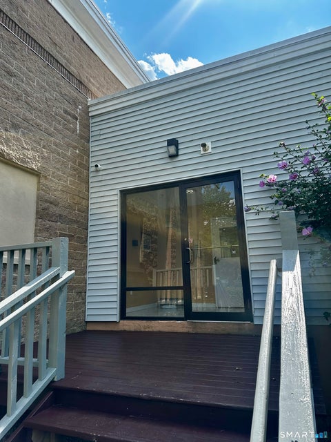 Photo of 385 Putnam Avenue #3, Hamden, CT 05617 (MLS # 24198534)