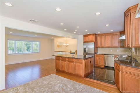 Photo of 5 Mendes Road, Danbury, CT 06811 (MLS # 24149296)