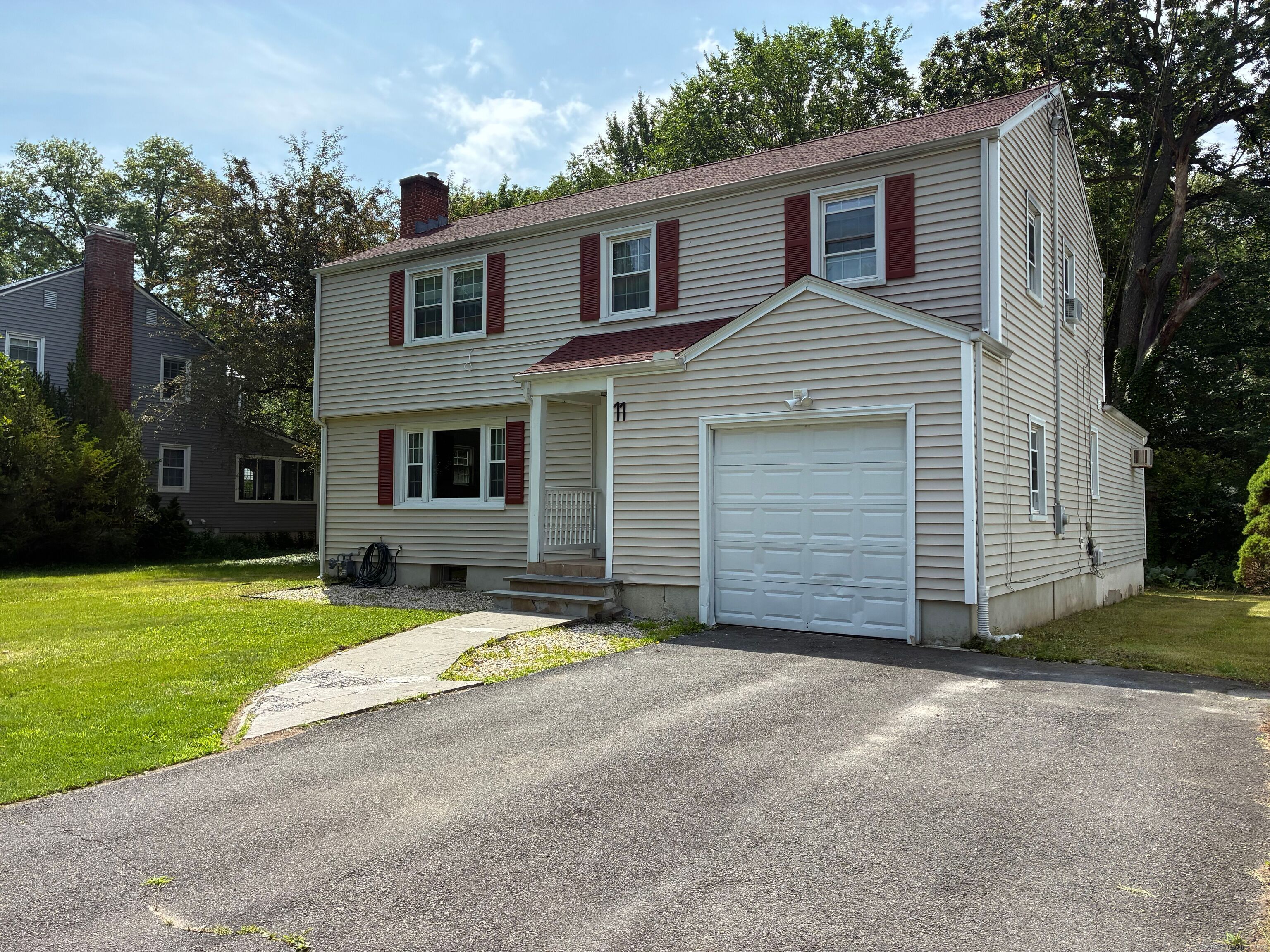 Rental Property at Lawler Road, West Hartford, Connecticut - Bedrooms: 3 
Bathrooms: 2 
Rooms: 8  - $4,000 MO.