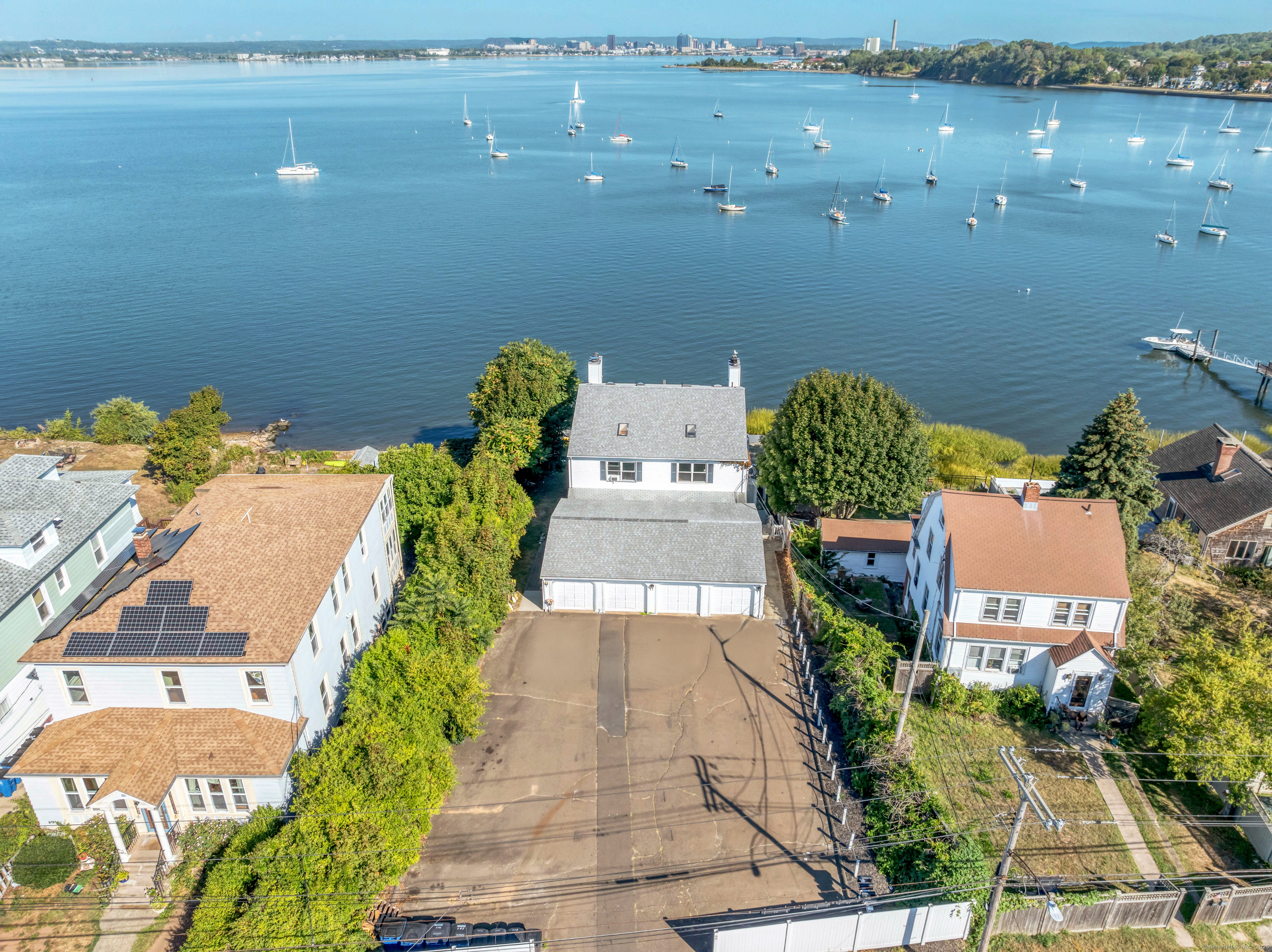 86 Cove Street