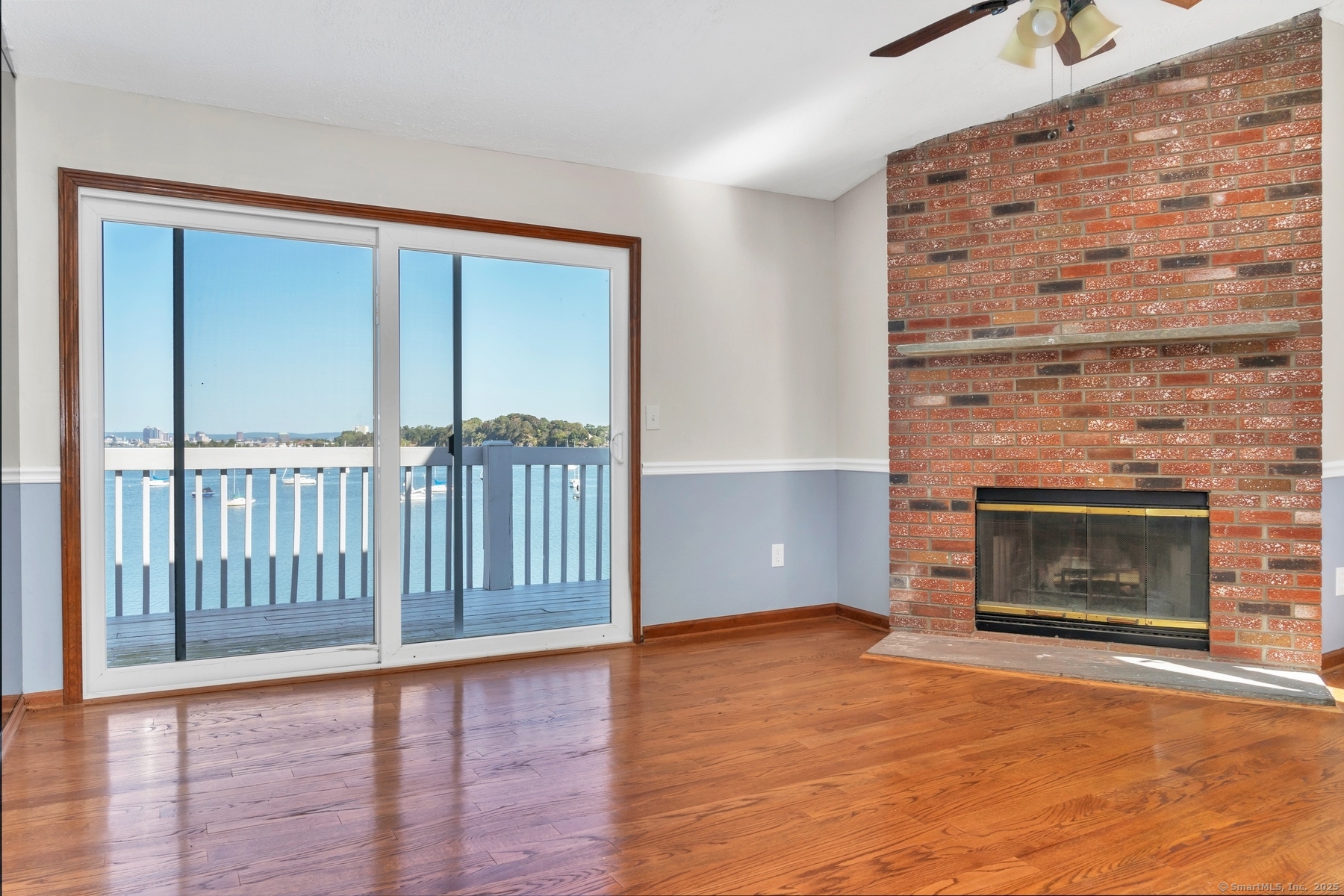 86 Cove Street