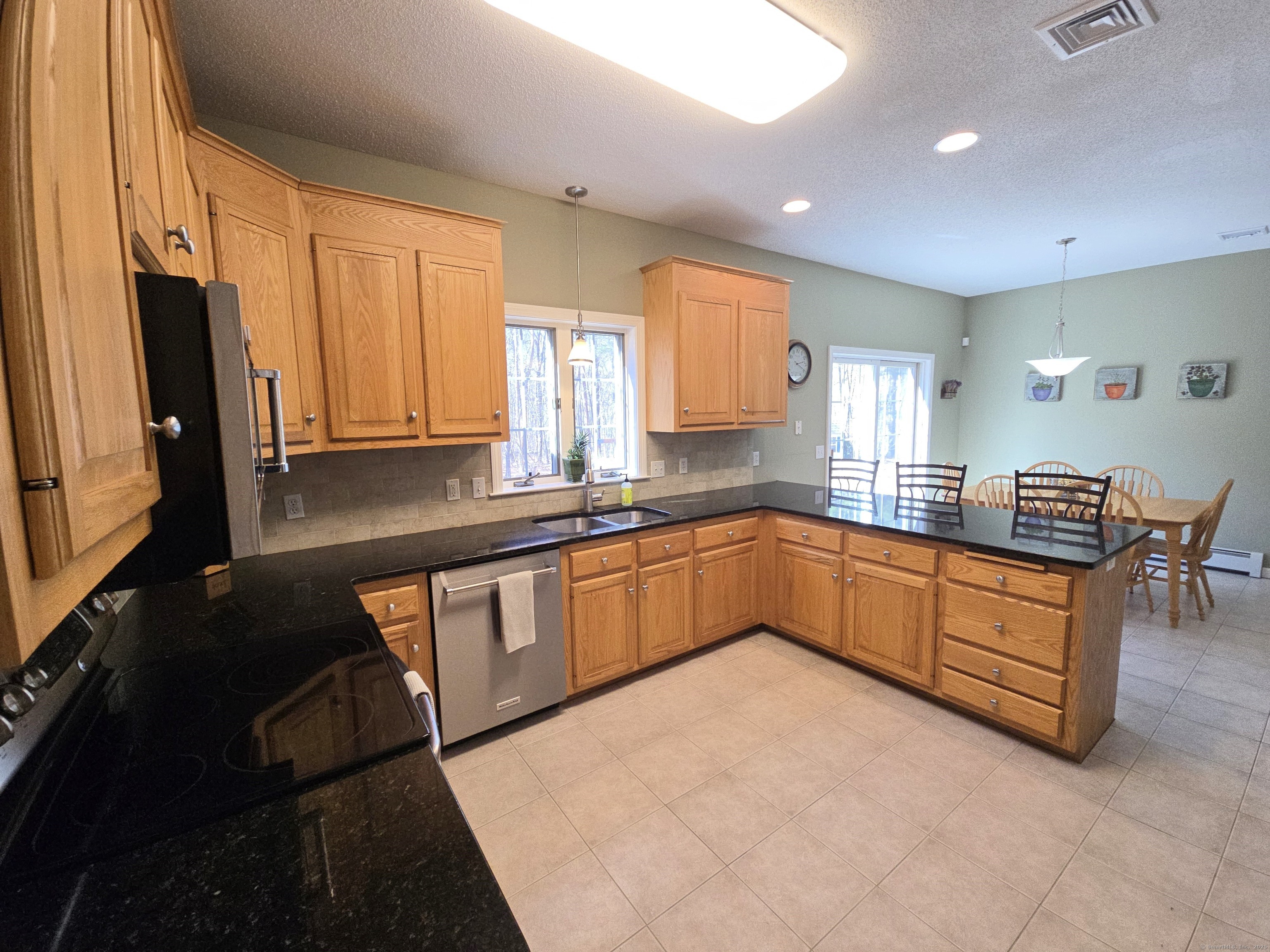 16 Hidden Woods Drive, Marlborough, Connecticut image 11