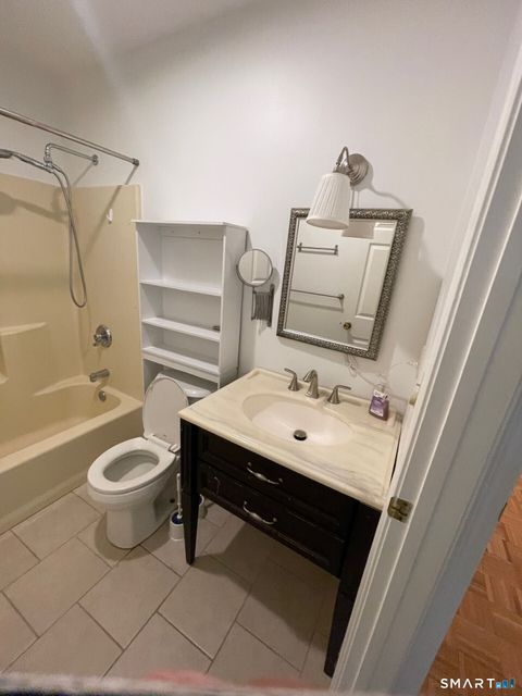 Tiny photo for 1 Concorde Way #B4, Windsor Locks, CT 06096 (MLS # 24169531)