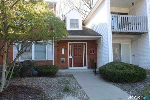 Condo For Sale - 1 Concorde Way #B4<br/> Windsor Locks, CT 06096