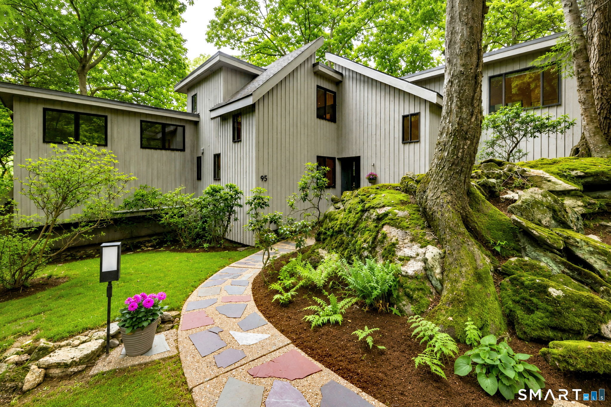 95 Thankful Stow Road
