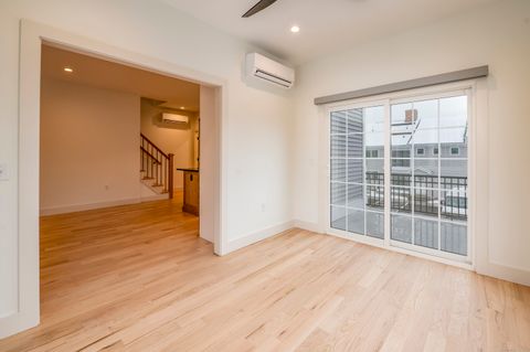 Tiny photo for 2620 Main Street #7, Glastonbury, CT 06033 (MLS # 24155466)