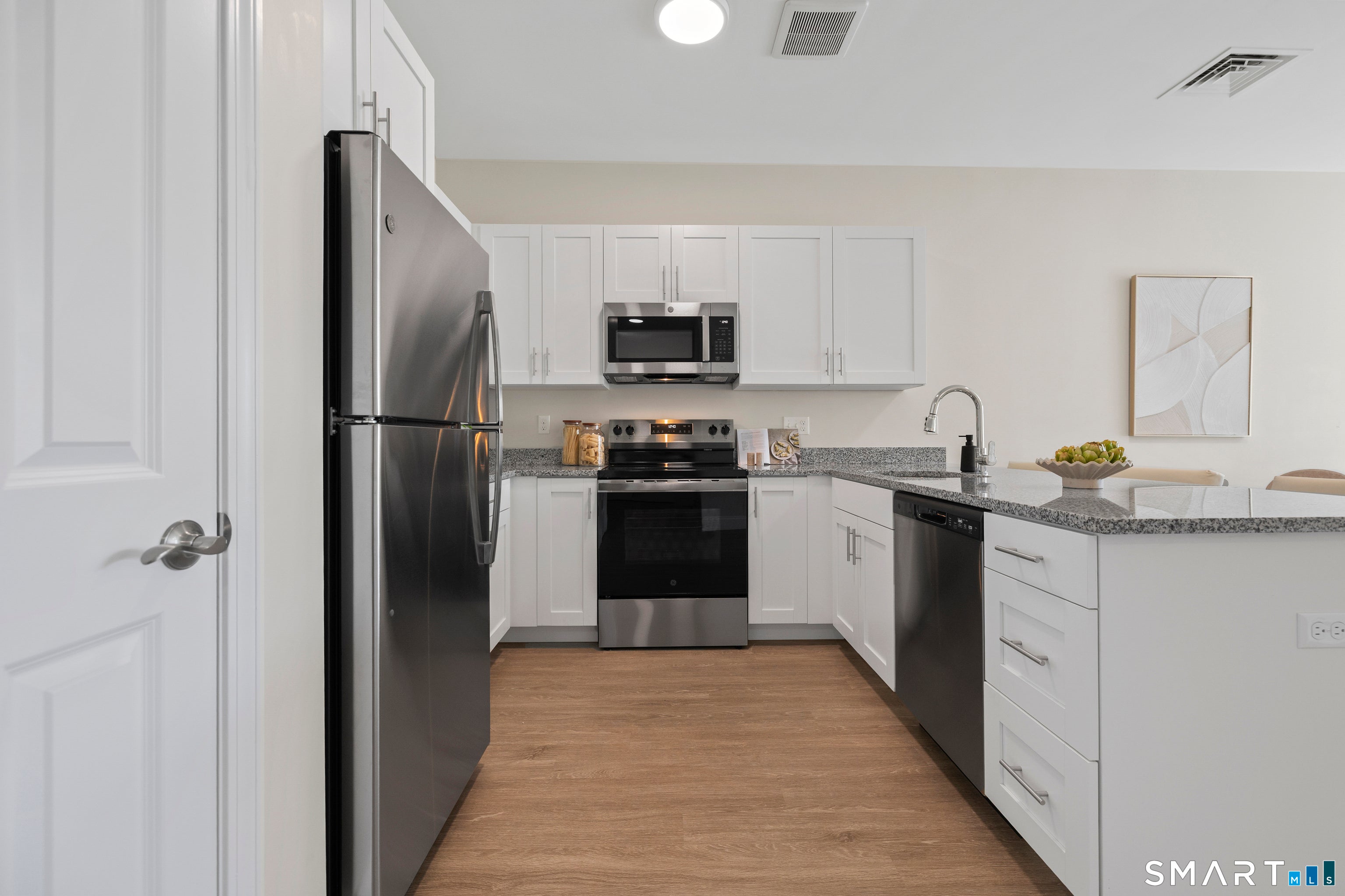 55 Steele Boulevard 201