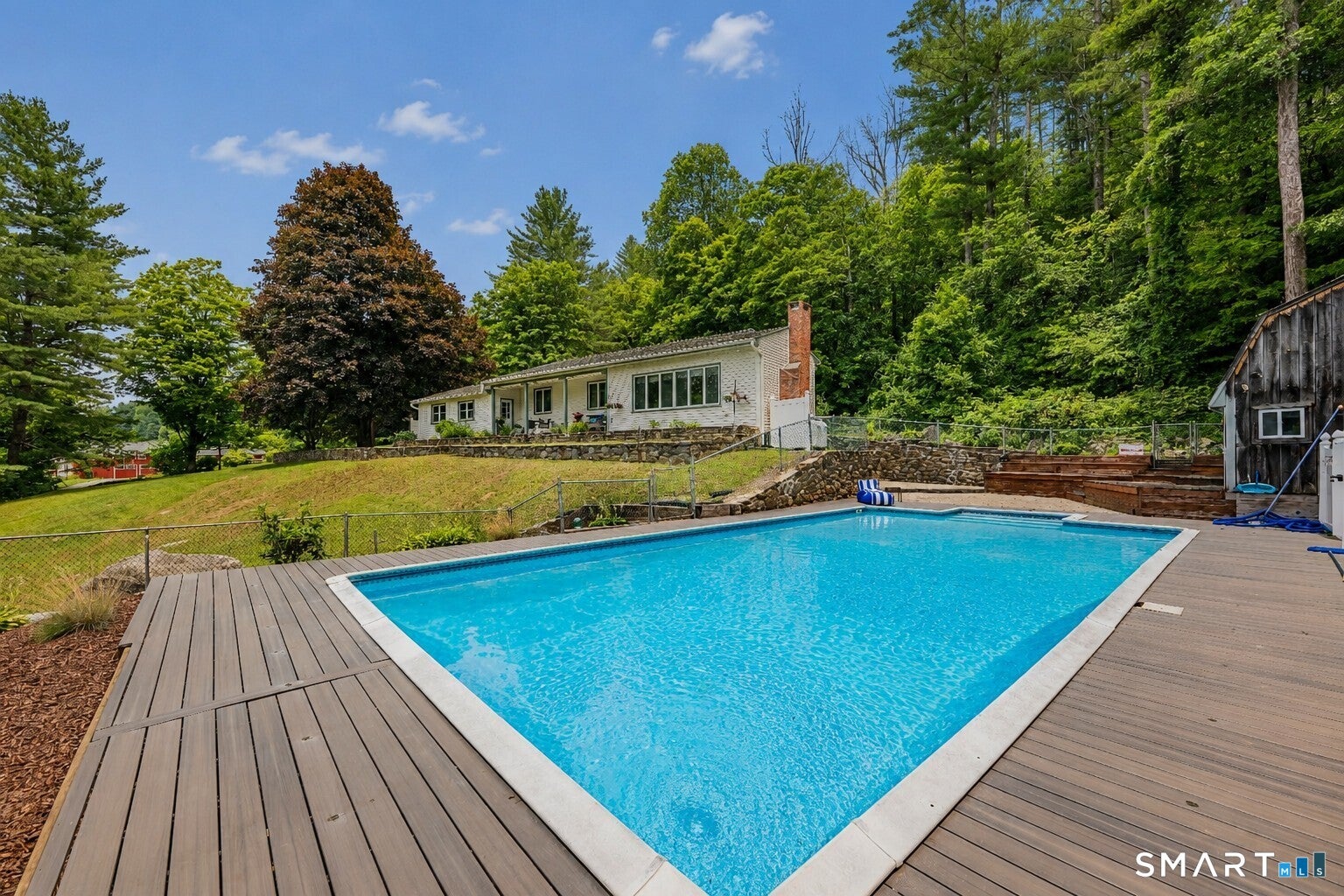 9 Mountain Road