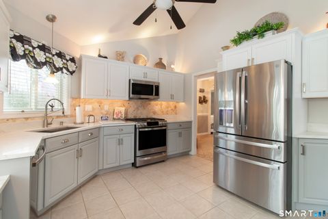 Tiny photo for 7 Meeting House Lane #7, Shelton, CT 06484 (MLS # 24149413)