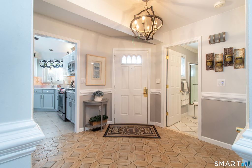 Photo of 7 Meeting House Lane #7, Shelton, CT 06484 (MLS # 24149413)