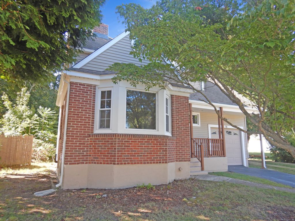 Photo of 70 Morgan Street, New London, CT 06320 (MLS # 24133067)