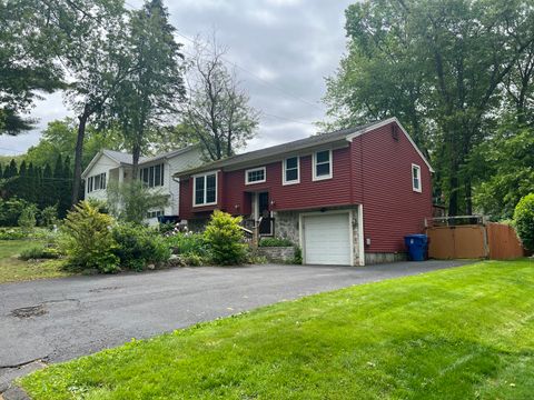 61 Litchfield Road Farmington CT 06085