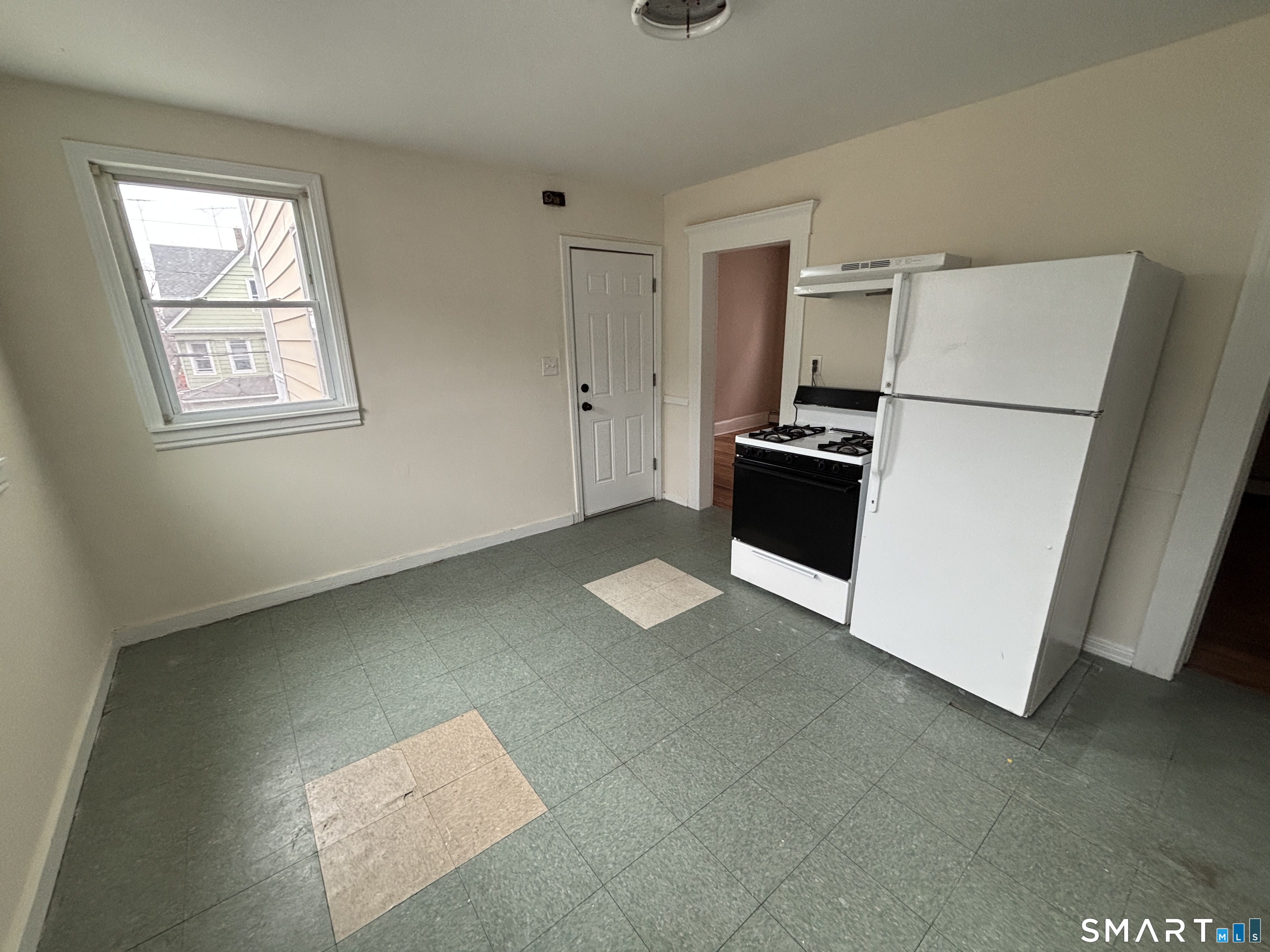 182 Sheridan Street 2