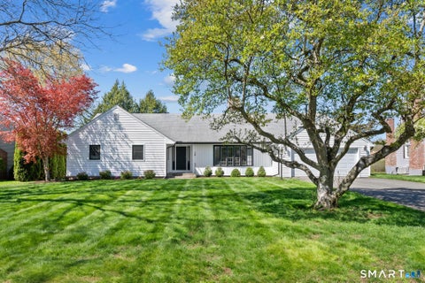 Homes For Sale - 29 Visgrove Lane<br/> West Hartford, CT 06117
