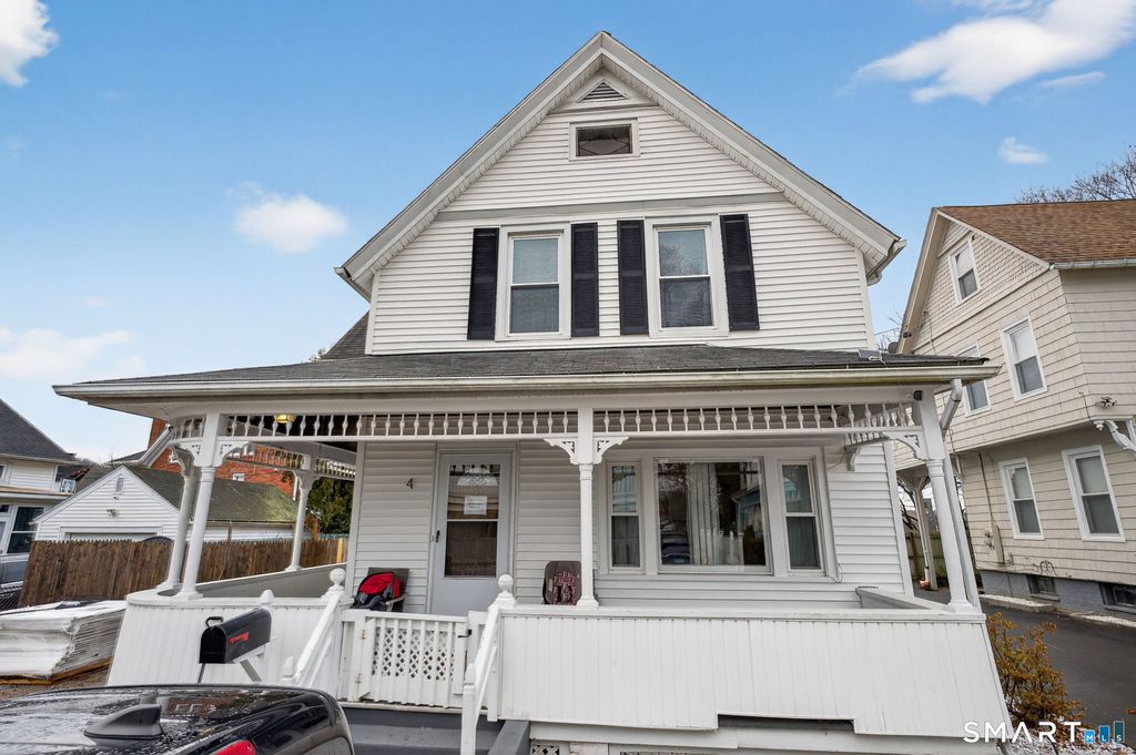 Photo of 4 Robbins Court, Norwich, CT 06360 (MLS # 24148341)