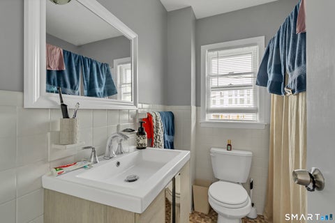 Tiny photo for 879 Whalley Avenue, New Haven, CT 06515 (MLS # 24187155)