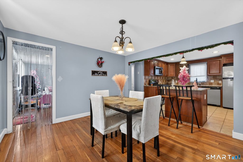 Photo of 6 Greenfield Drive, New Britain, CT 06051 (MLS # 24145457)