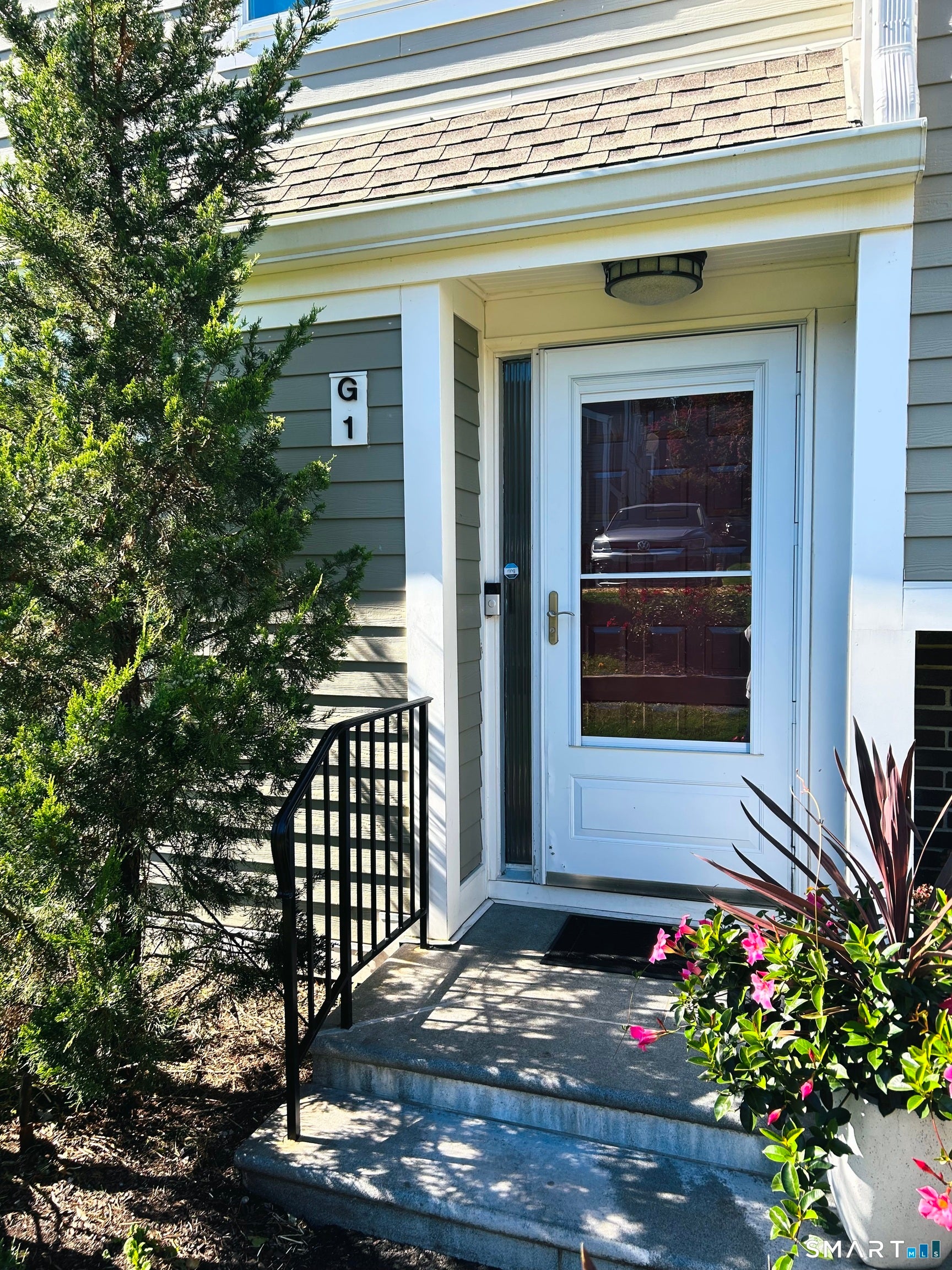 71 Aiken Street G1