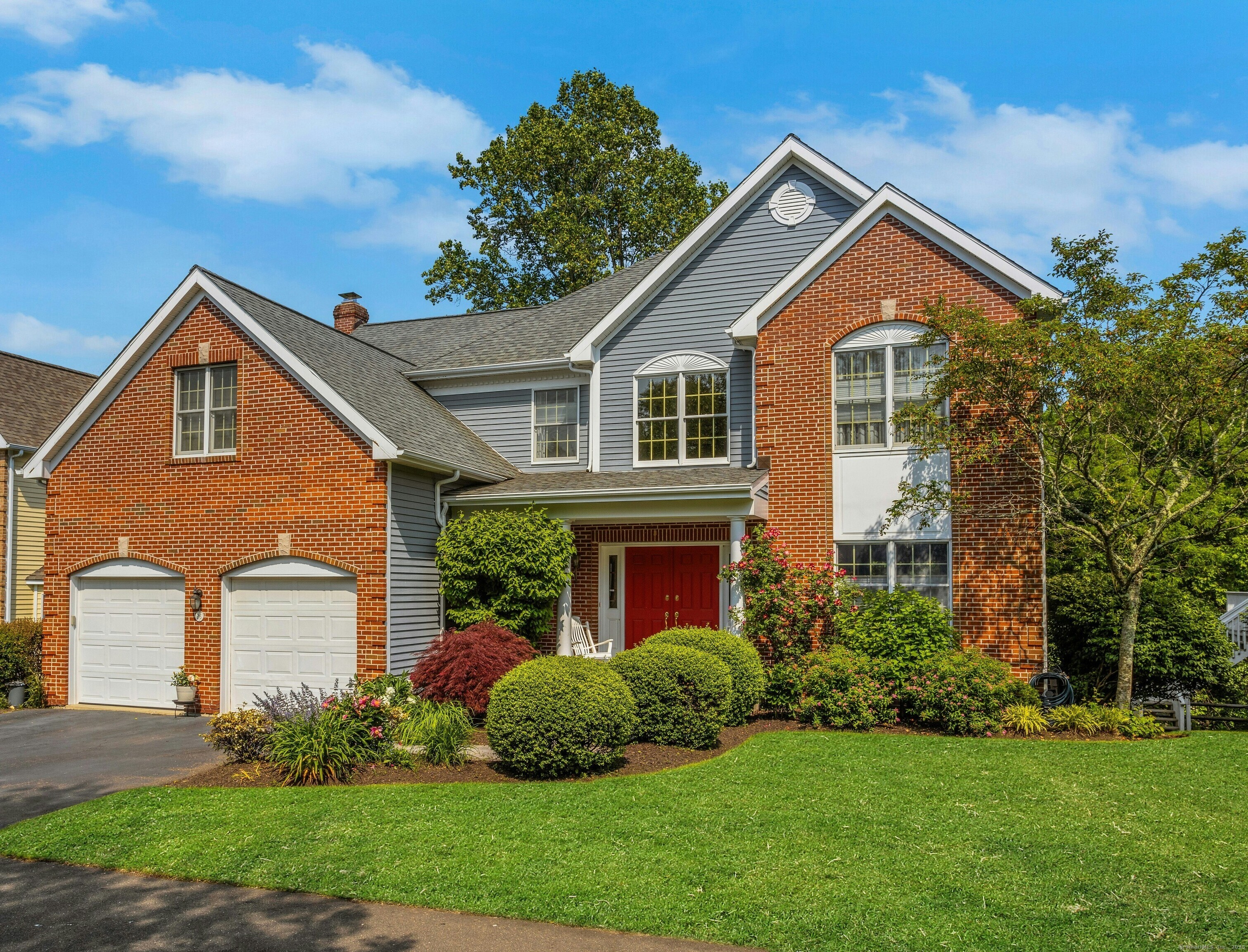 Hamilton Court 26, Fairfield, Connecticut - 4 Bedrooms  
4 Bathrooms  
10 Rooms - 