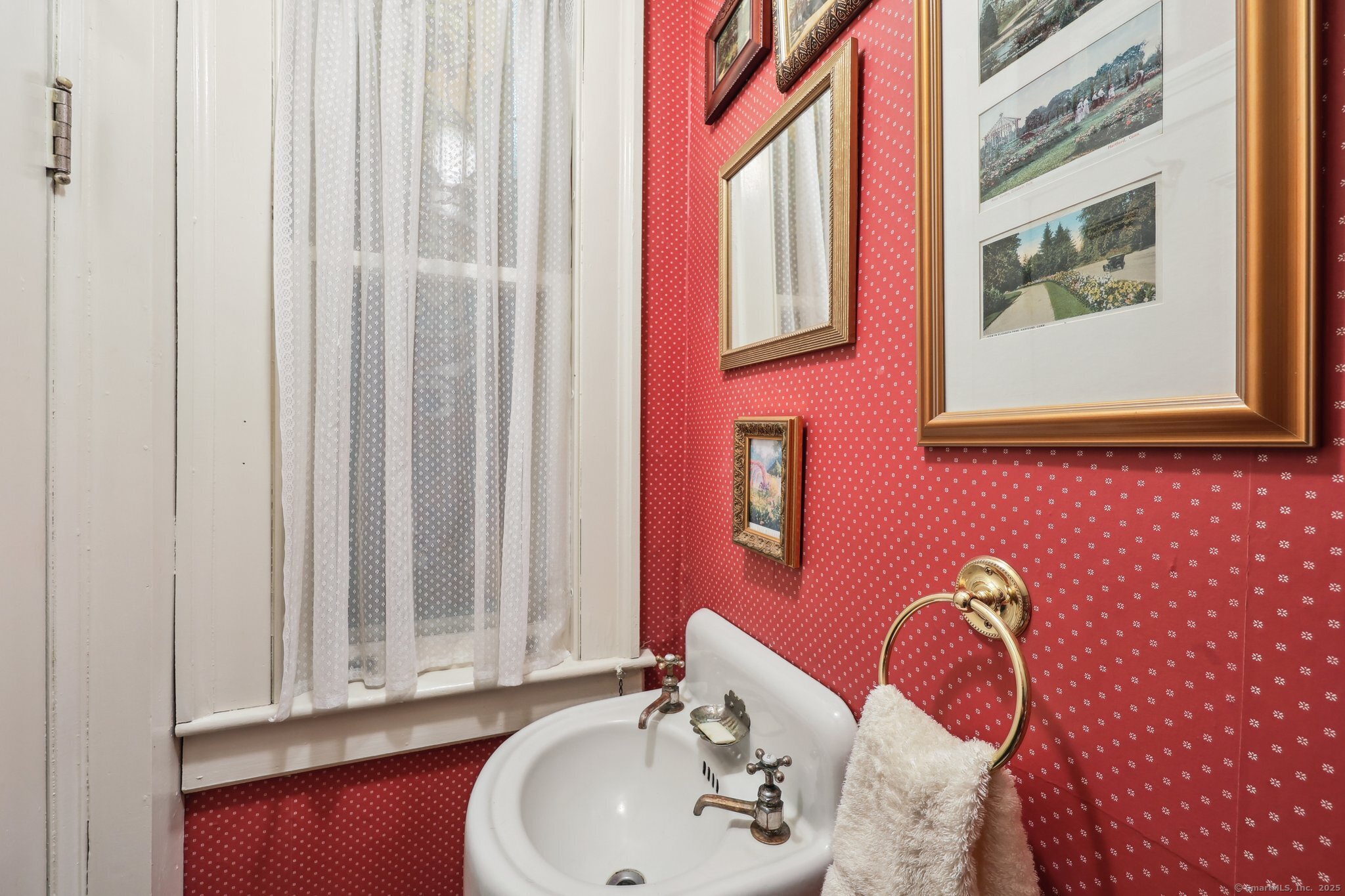 222 N Beacon Street, Hartford, Connecticut image 18