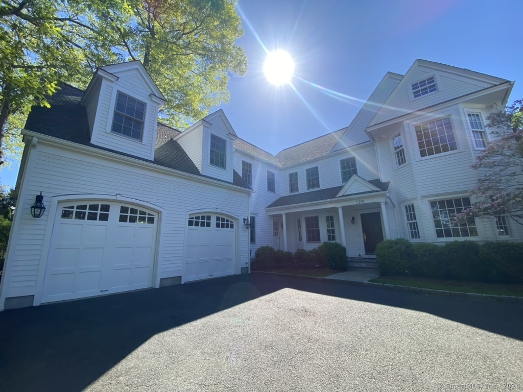 Property for Sale at 120 Oak Street, New Canaan, Connecticut - Bedrooms: 5 
Bathrooms: 6 
Rooms: 9  - $2,495,000