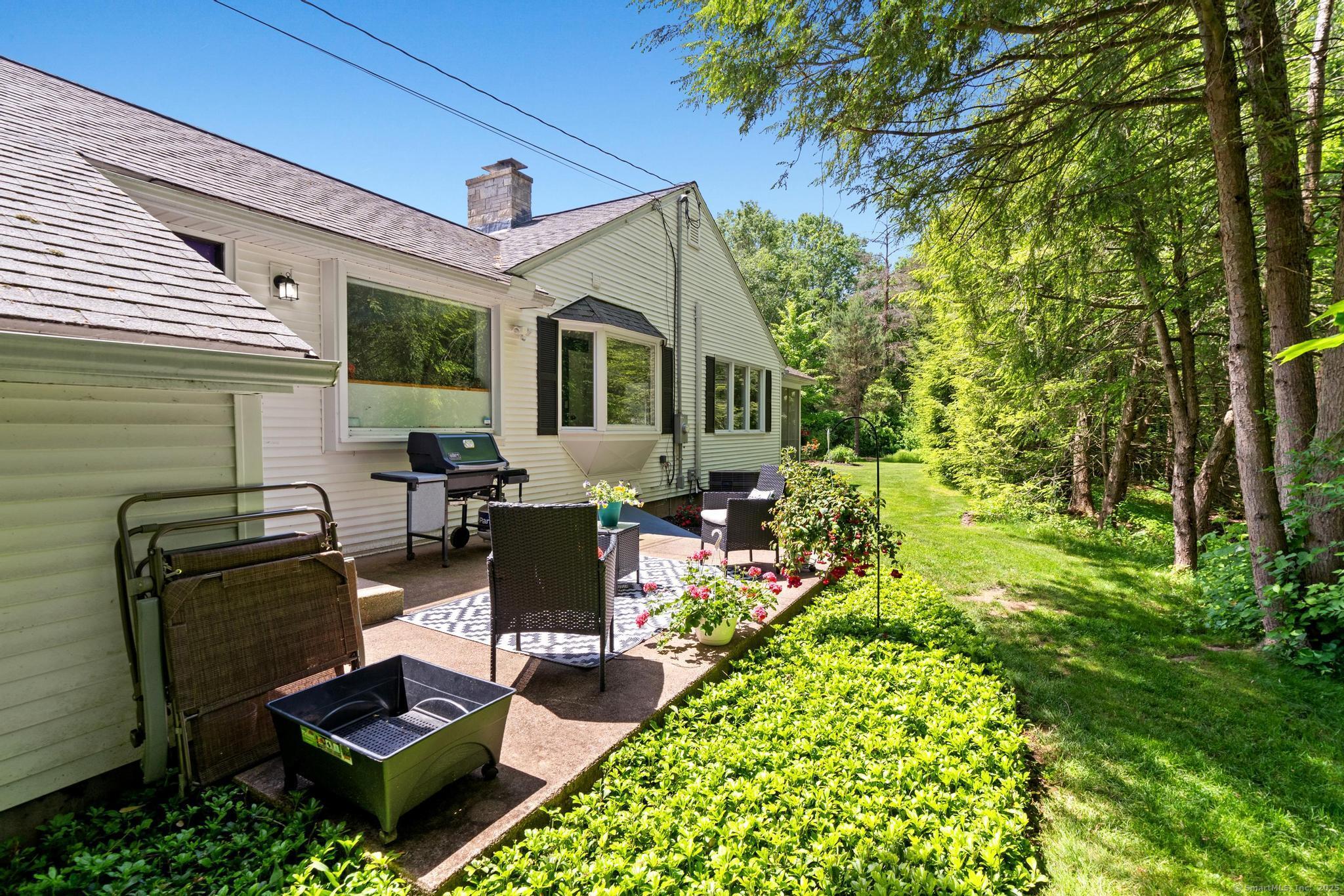 401 Russell Avenue, Suffield, Connecticut image 32