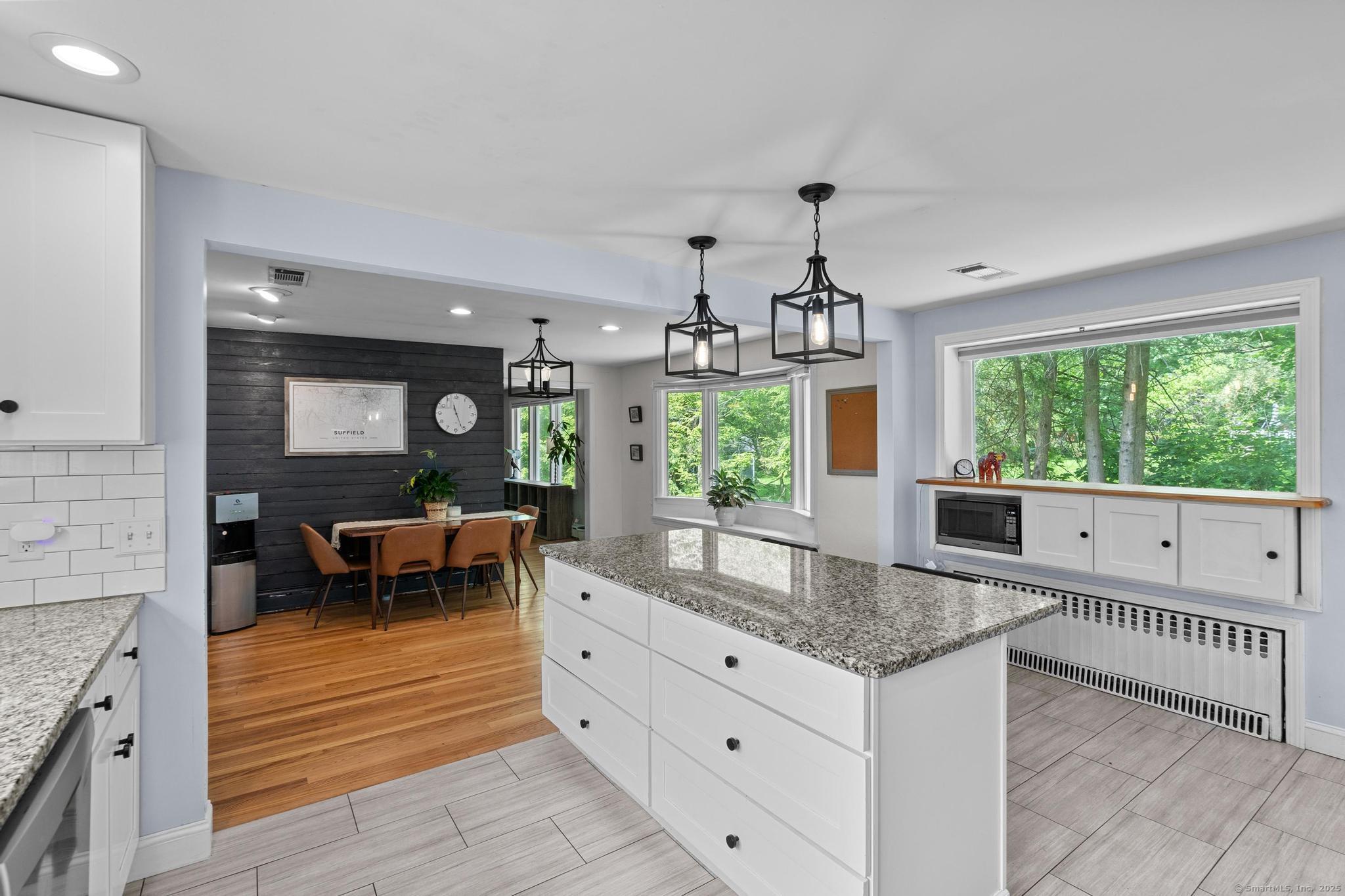 401 Russell Avenue, Suffield, Connecticut image 10