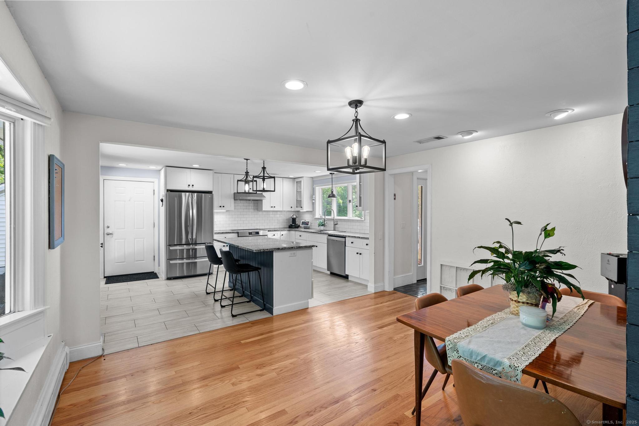 401 Russell Avenue, Suffield, Connecticut image 7