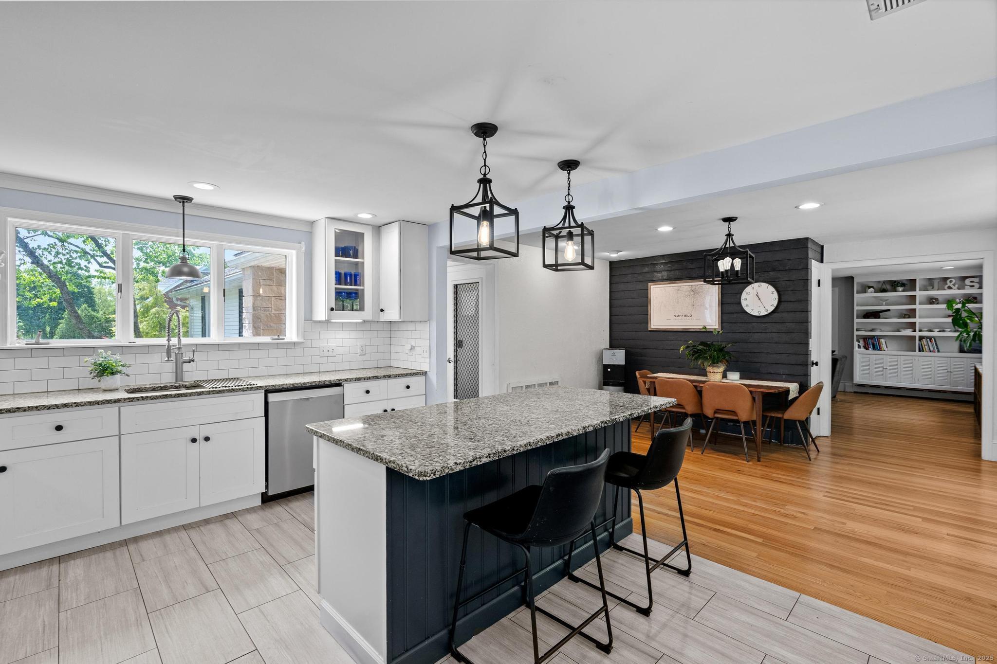 401 Russell Avenue, Suffield, Connecticut image 8