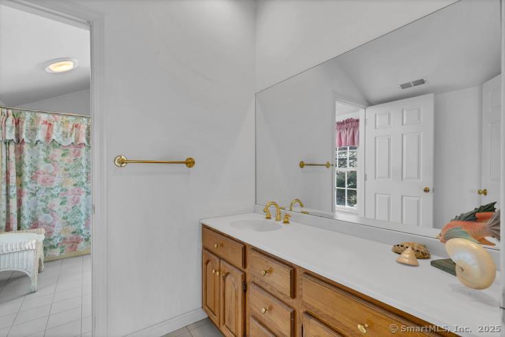 24 Kingsbridge Way #24, Madison, Connecticut image 17