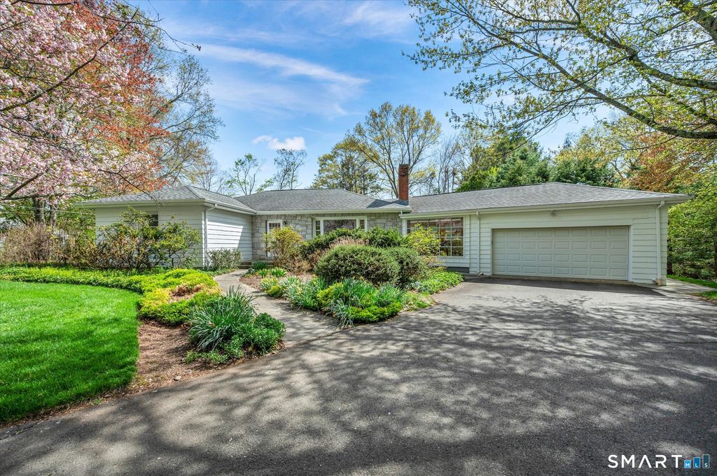 Photo of 1208 Dunbar Hill Road, Hamden, CT 06514 (MLS # 24171197)