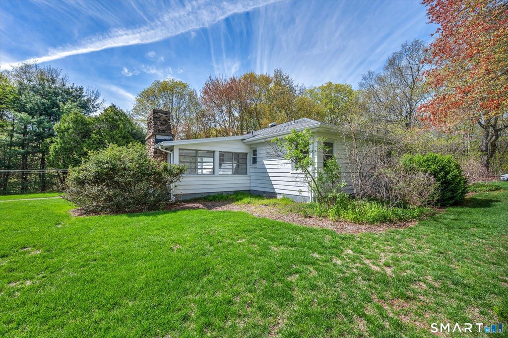 Photo of 1208 Dunbar Hill Road, Hamden, CT 06514 (MLS # 24171197)