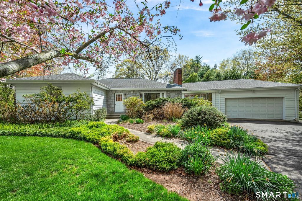 Photo of 1208 Dunbar Hill Road, Hamden, CT 06514 (MLS # 24171197)