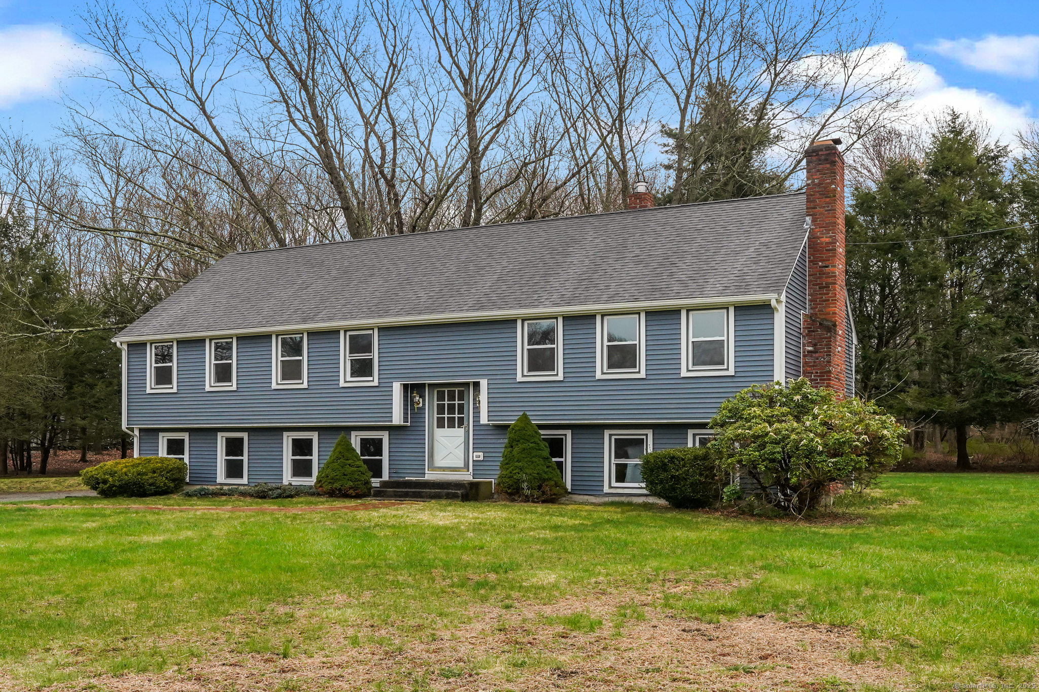 8 Whitehall Drive