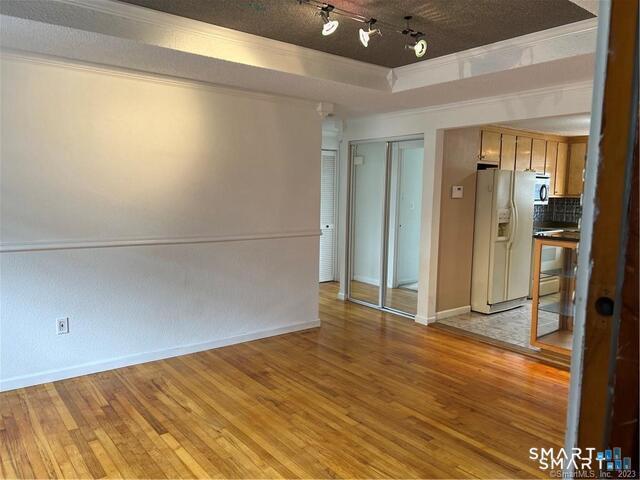 23 Mead Street C