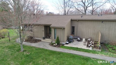 18 Pilgrim Harbor A Wallingford CT 06492