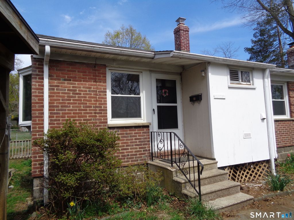 Photo of 1175 Success Avenue, Stratford, CT 06614 (MLS # 24147661)