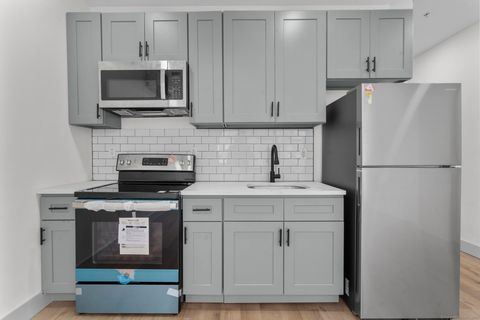 Photo of 111 Bank Street #2B, Waterbury, CT 06702 (MLS # 24151242)