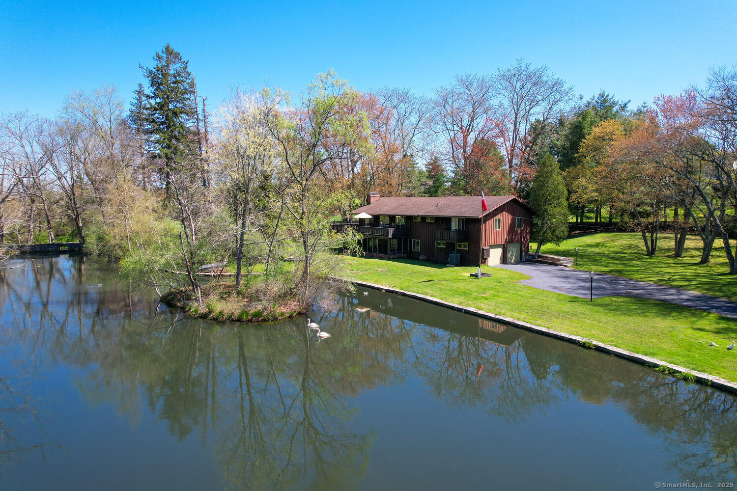 4 Whippoorwill Hill Road, Newtown, Connecticut image 3