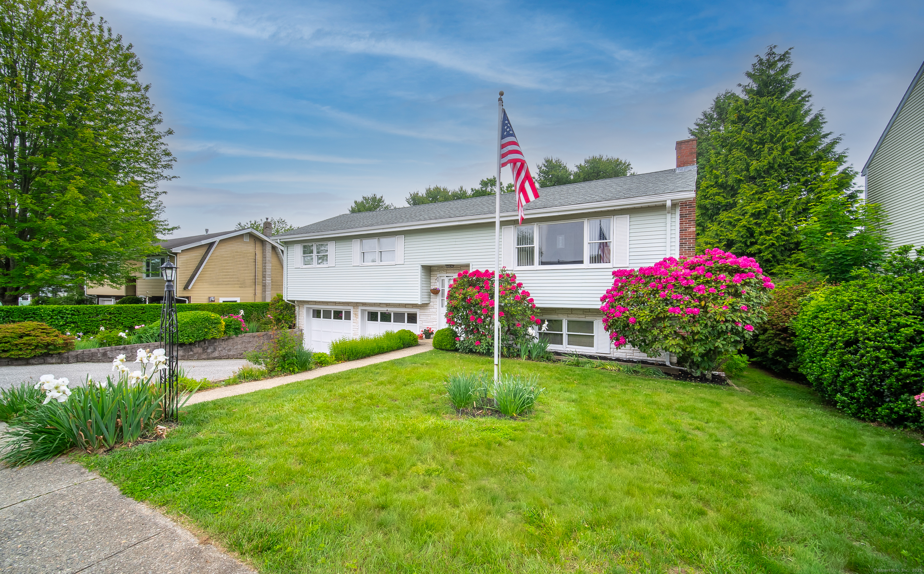 Property for Sale at Capstan Avenue, Groton, Connecticut - Bedrooms: 3 
Bathrooms: 2 
Rooms: 7  - $549,000