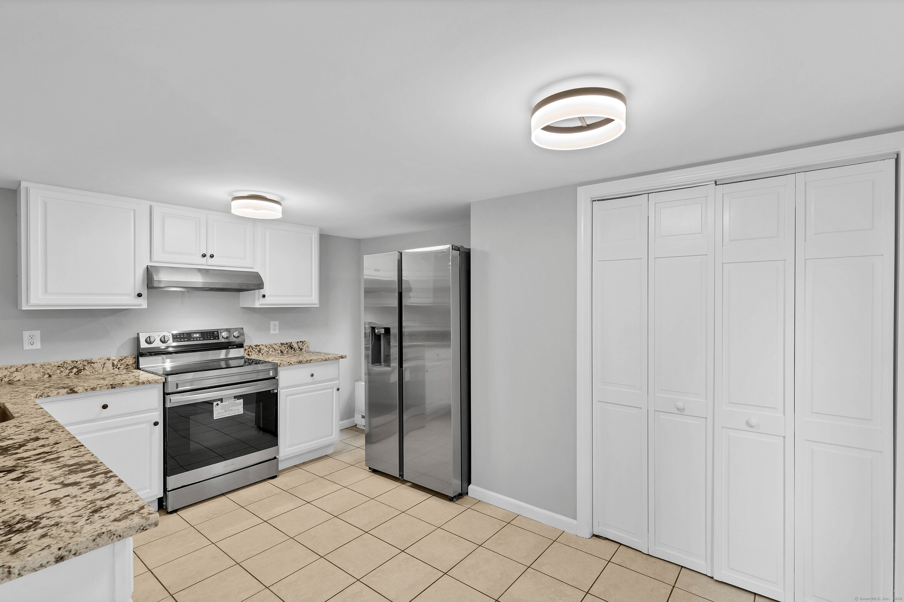 33 Hope Street, New London, Connecticut image 16