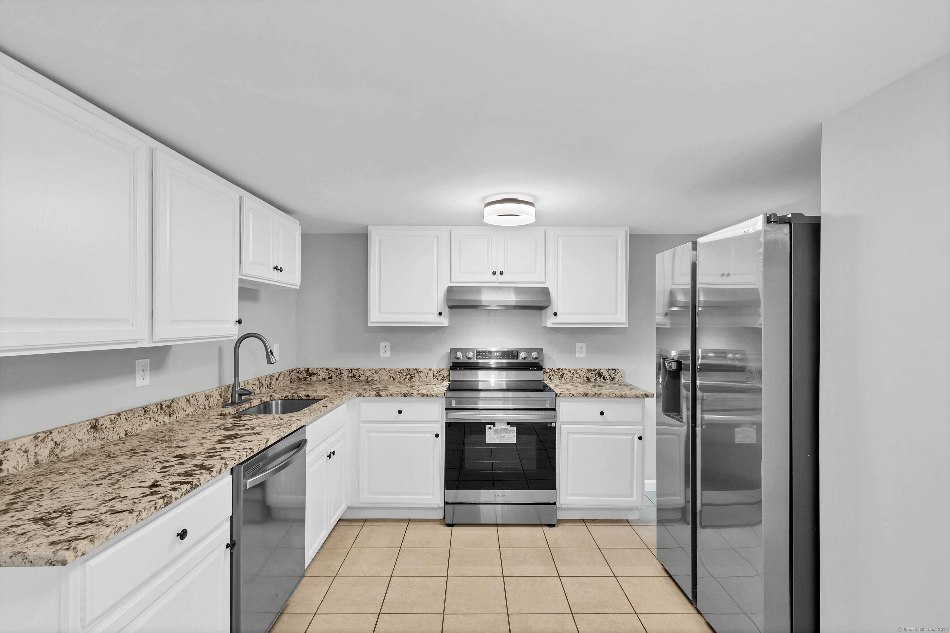 33 Hope Street, New London, Connecticut image 14